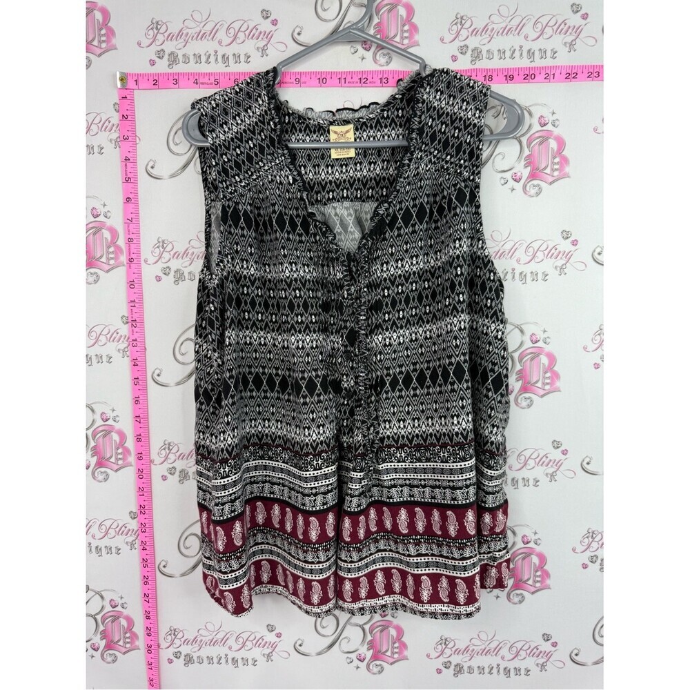 Faded Glory tank top Black, White & Burgundy Patterned Ruffle-Front Camisole